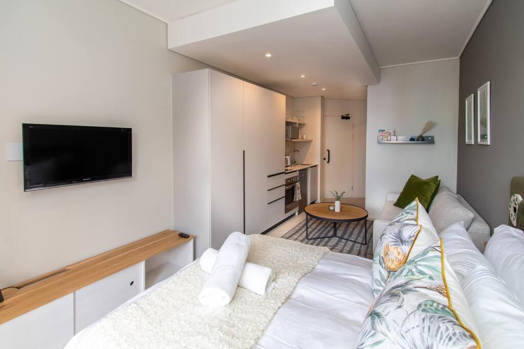 The Rose De Waterkant Spacious * Cape Town
